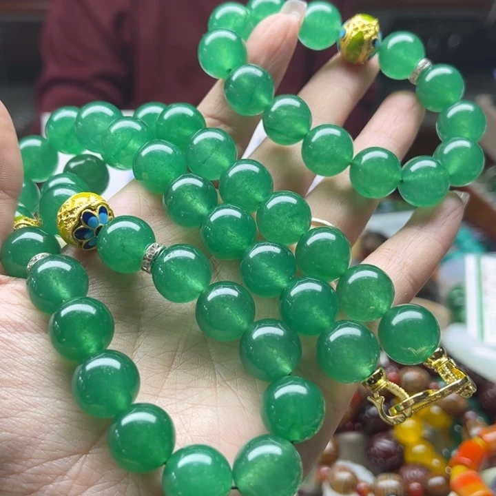 石英质玉颈饰未镶嵌