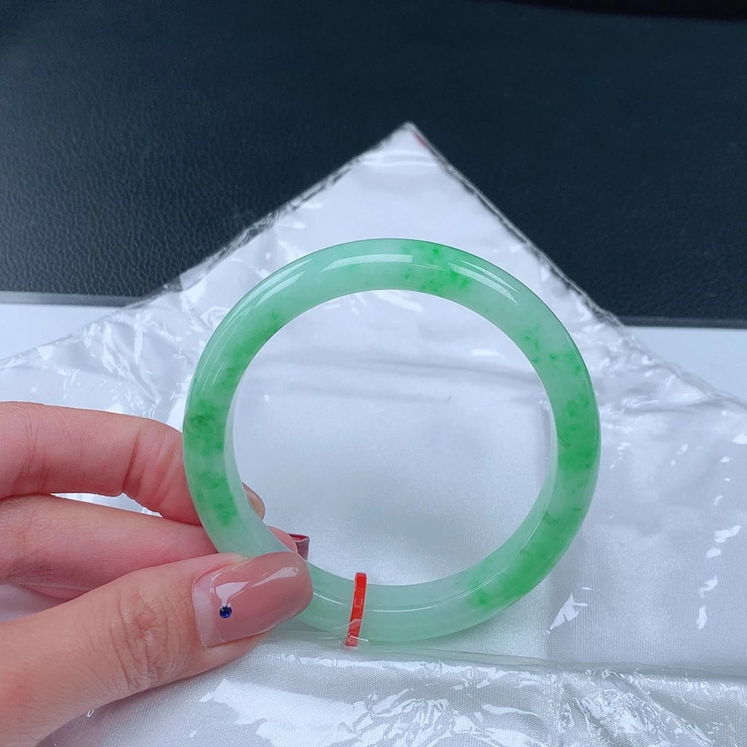 未镶嵌手镯翡翠820