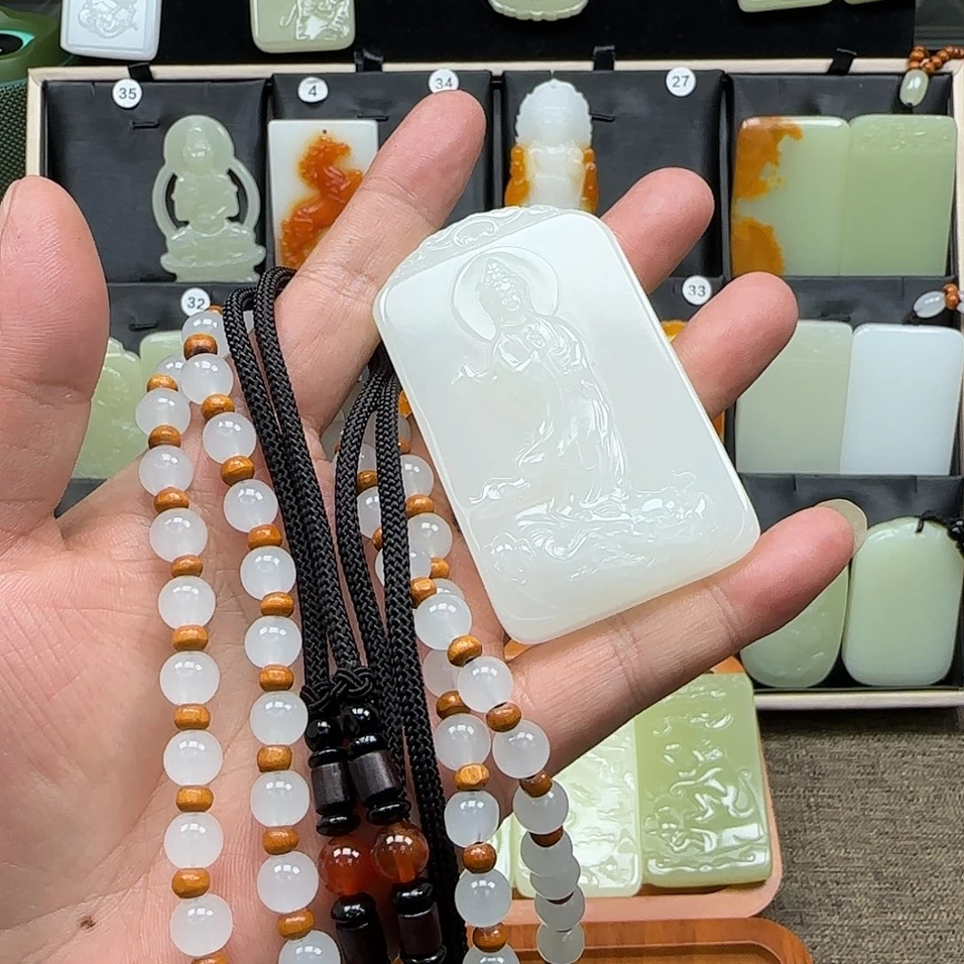 鄢***司昆仑山料一物一拍双面观音