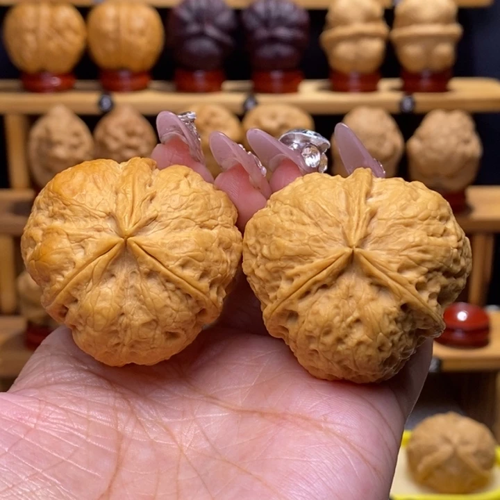 把件文玩核桃凹江龙三棱36号42尺正奔