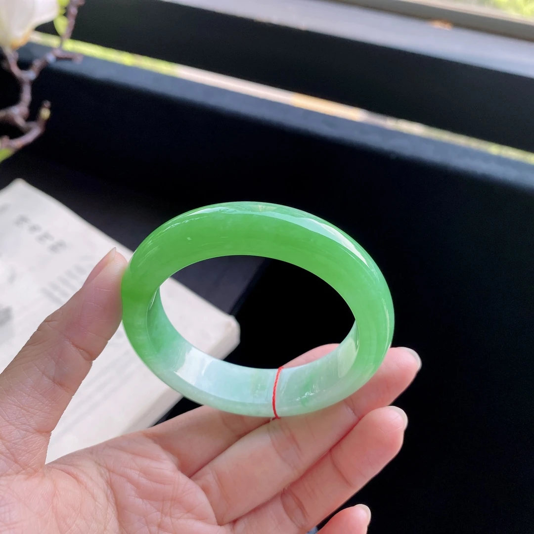 好色珠宝 圈口54缅甸老坑A货细糯种阳绿正圈翡翠手镯