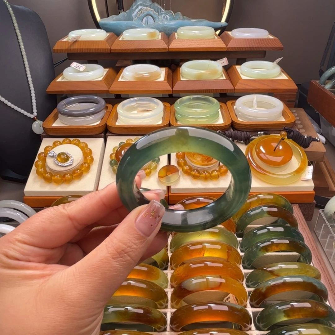 蛇纹石玉未镶嵌53-54