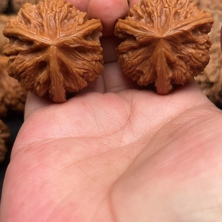 文玩核桃吊坠你们都在