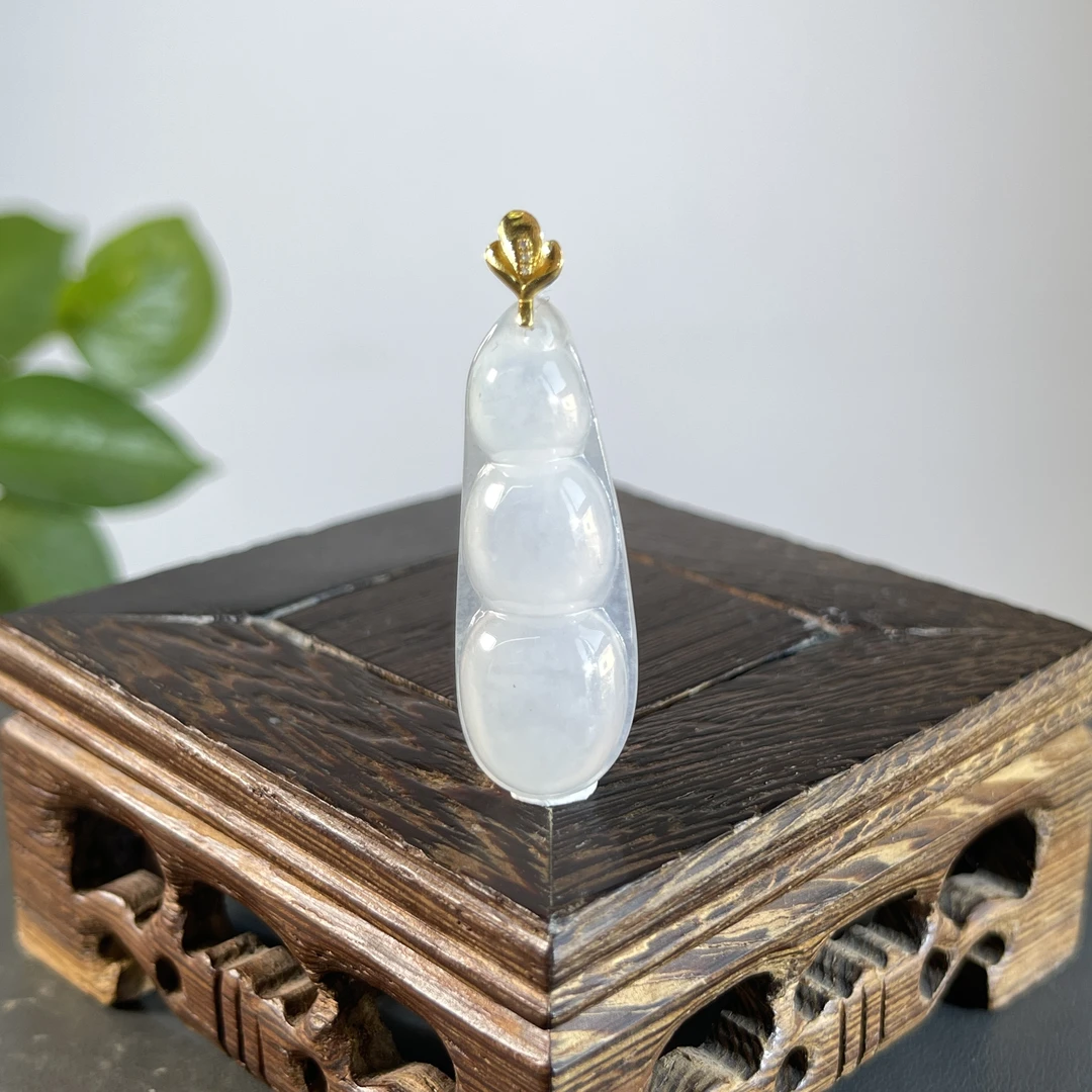 JCB02-67 天然翡翠缅甸A货 18K扣福豆