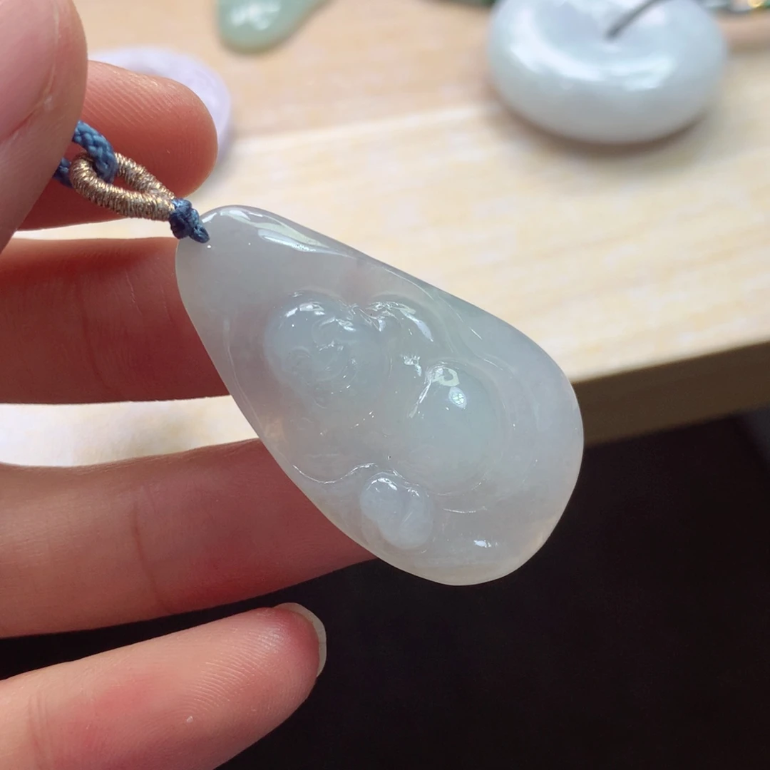 翡翠未镶嵌颈饰吊坠