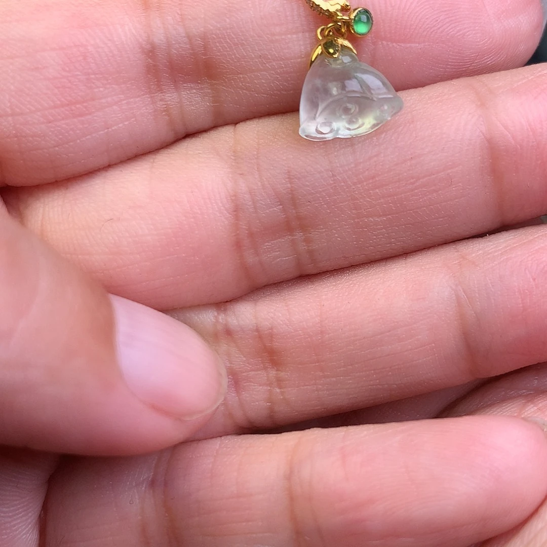 颈饰18K金镶嵌翡翠