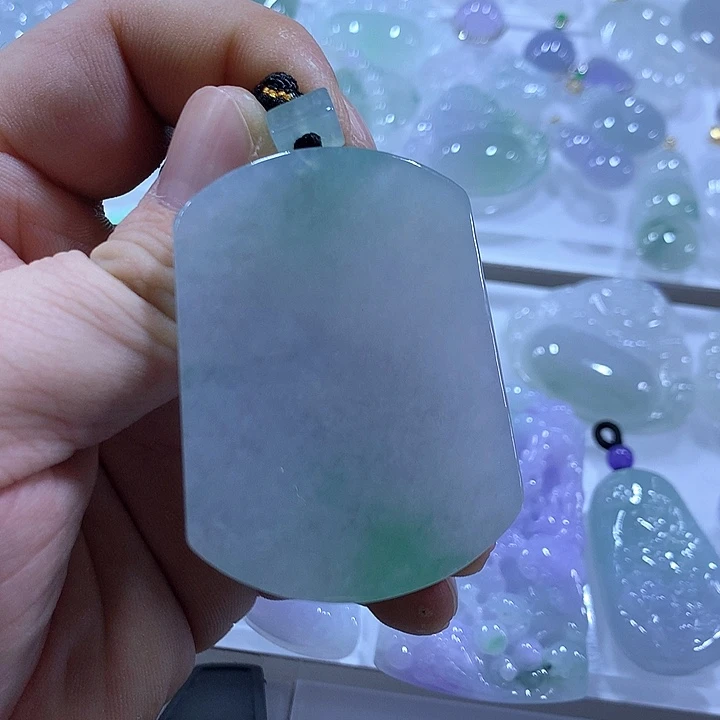 翡翠未镶嵌颈饰天然翡翠A货吊坠