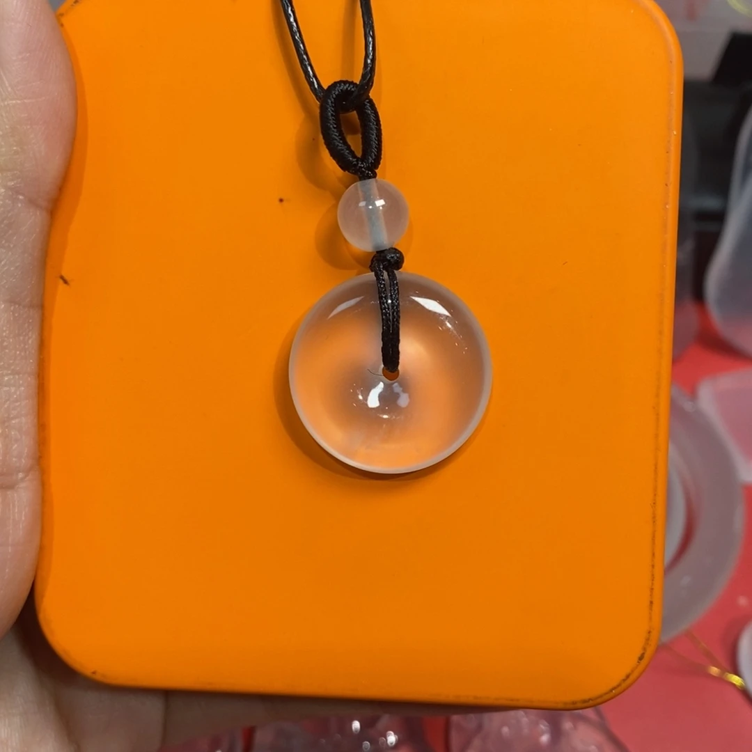 石英质玉未镶嵌颈饰