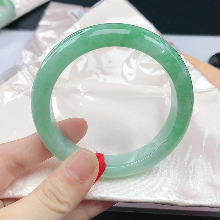 未镶嵌手镯翡翠翡翠812