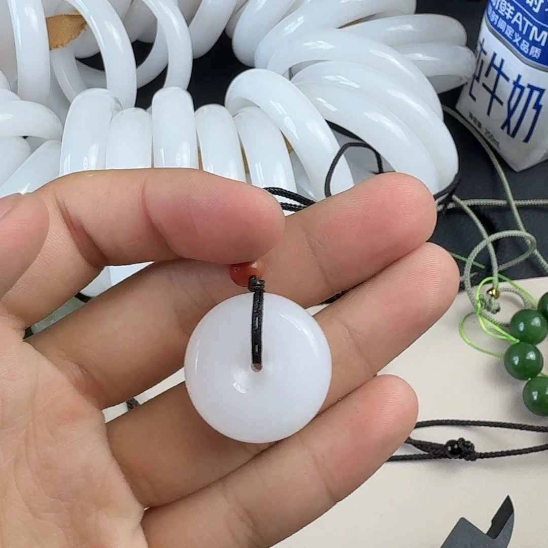 石英质玉未镶嵌吊坠(不含链)