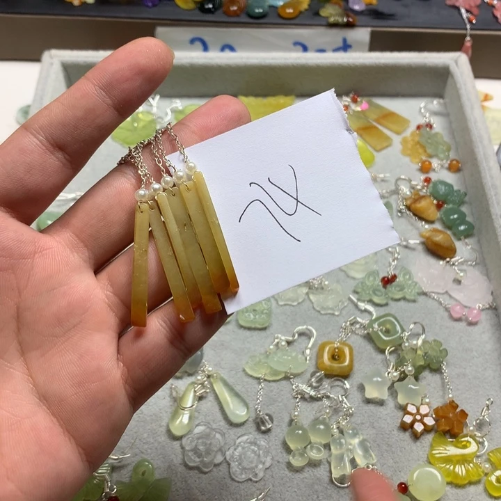 蛇纹石玉合金耳钉半***冰
