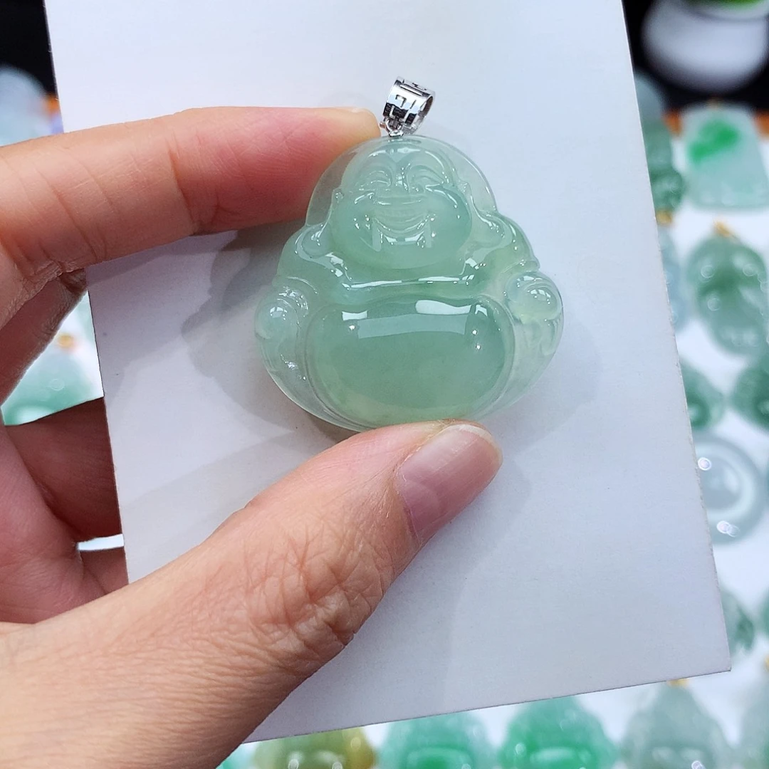 翡翠18K金镶嵌颈饰翡翠吊坠