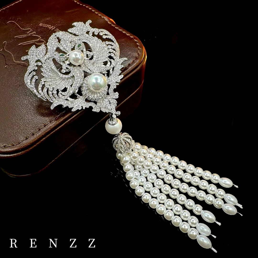 3027设计师款宫廷风如意流苏大衣送礼胸针