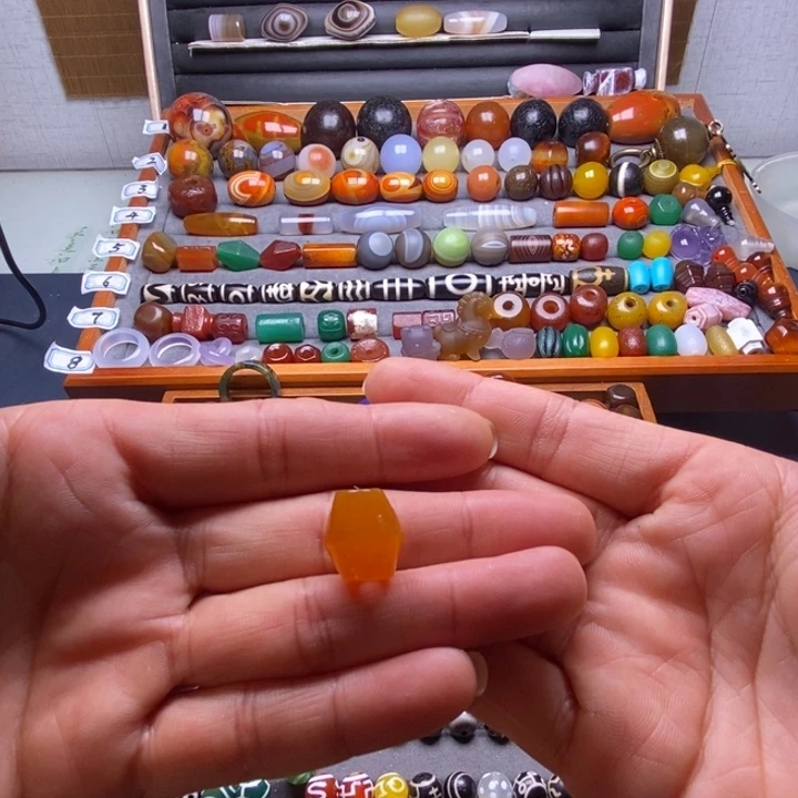 玛瑙/玉髓未镶嵌巴西玛瑙饰品桶珠