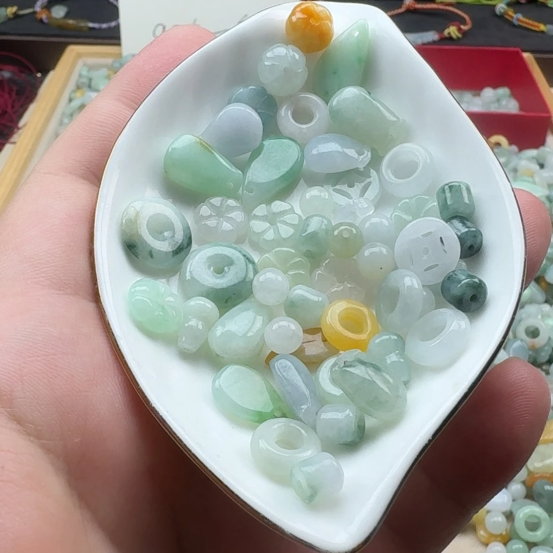 用***0翡翠挂件未镶嵌翡翠