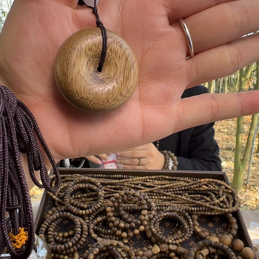 沉香碎屑沉香平安扣多样性发其一