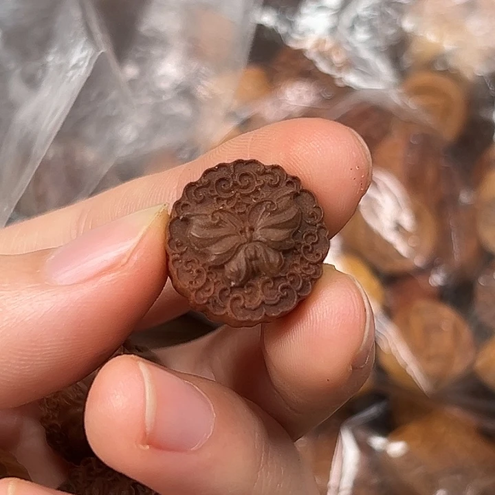 其他檀香木蝴蝶20mm