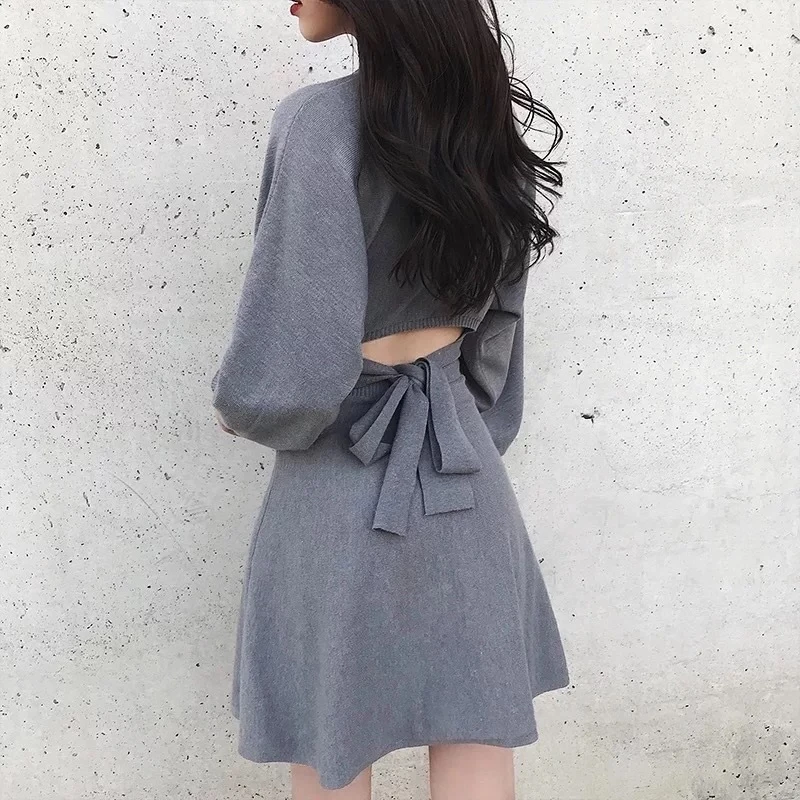 高冷气质百搭女装女神漏腰毛衣裙过膝法国小众冬季打底针织连衣裙