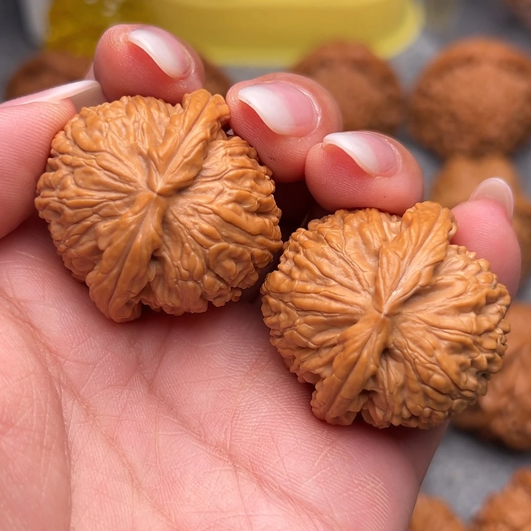 把件文玩核桃毕业粗棱球白36全品
