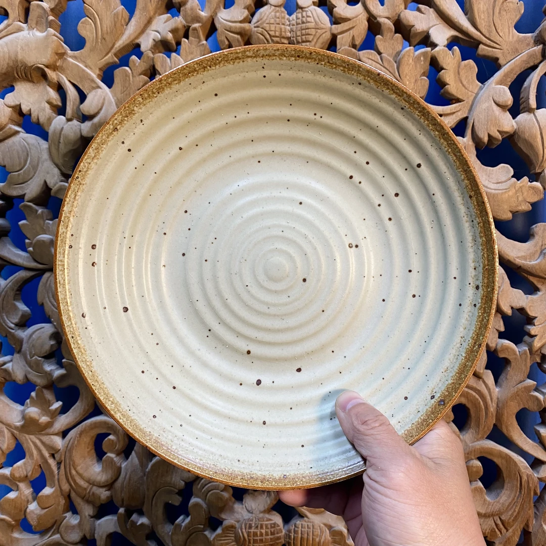 9英寸粗陶螺旋纹盘