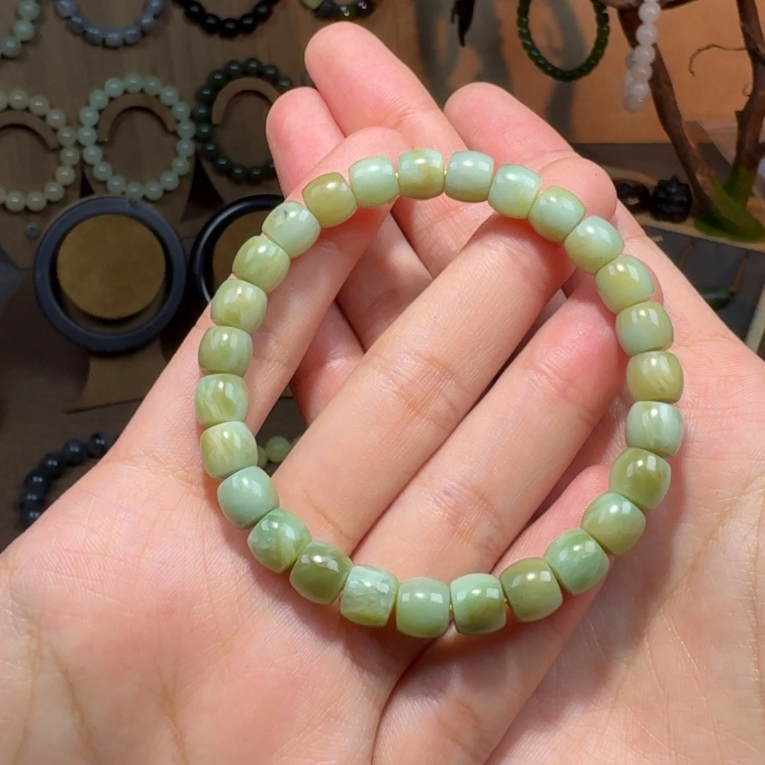 和田玉未镶嵌颈饰卡8黑羊洞