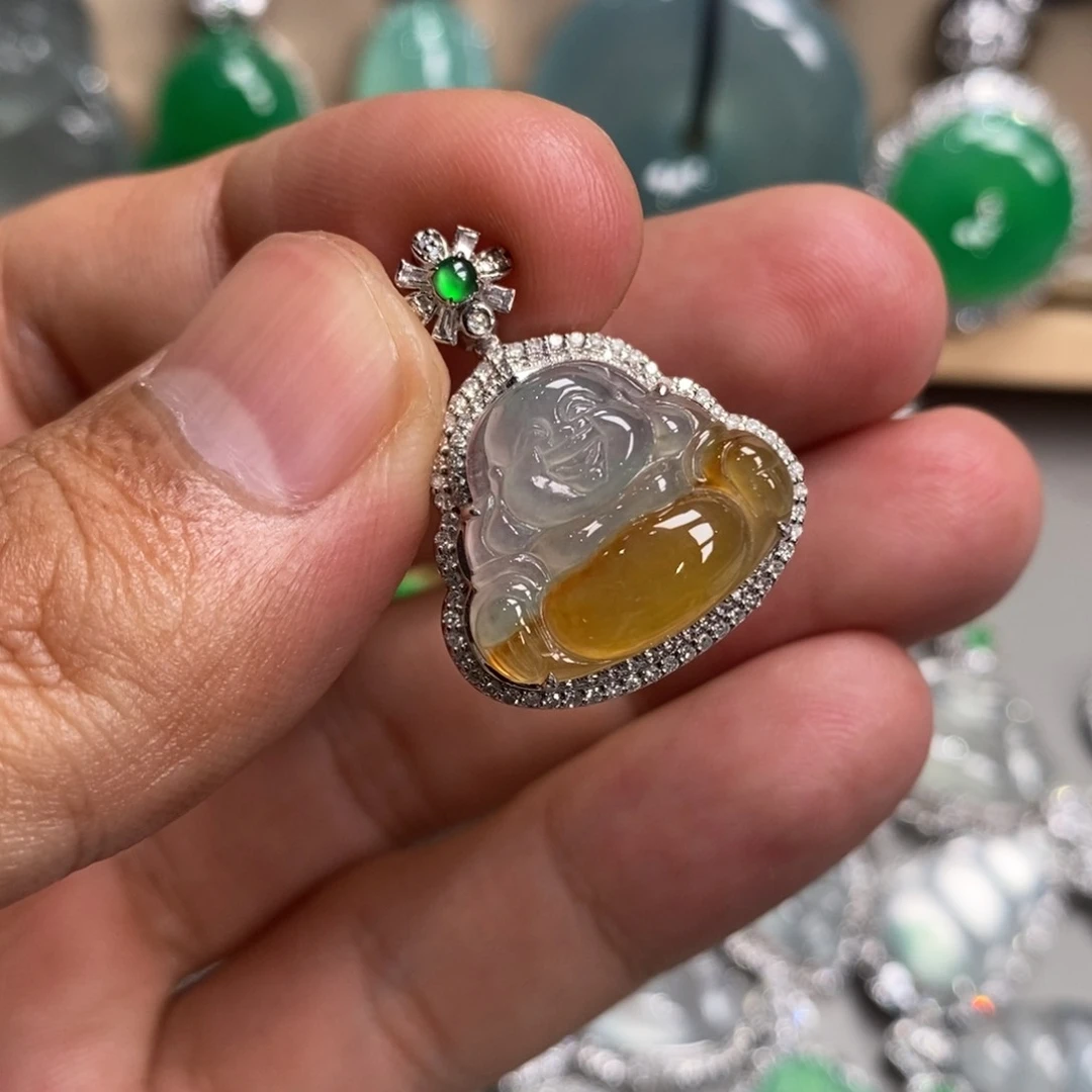 翡翠吊坠(不含链)18K金镶嵌