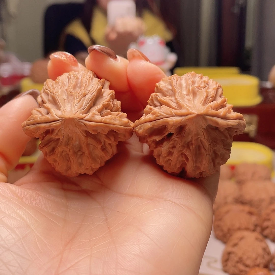 文玩核桃吊坠龙门涧