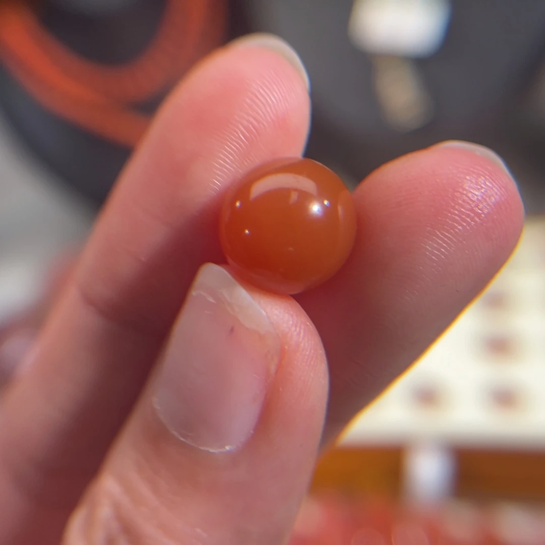 南红玛瑙未镶嵌圆珠11mm