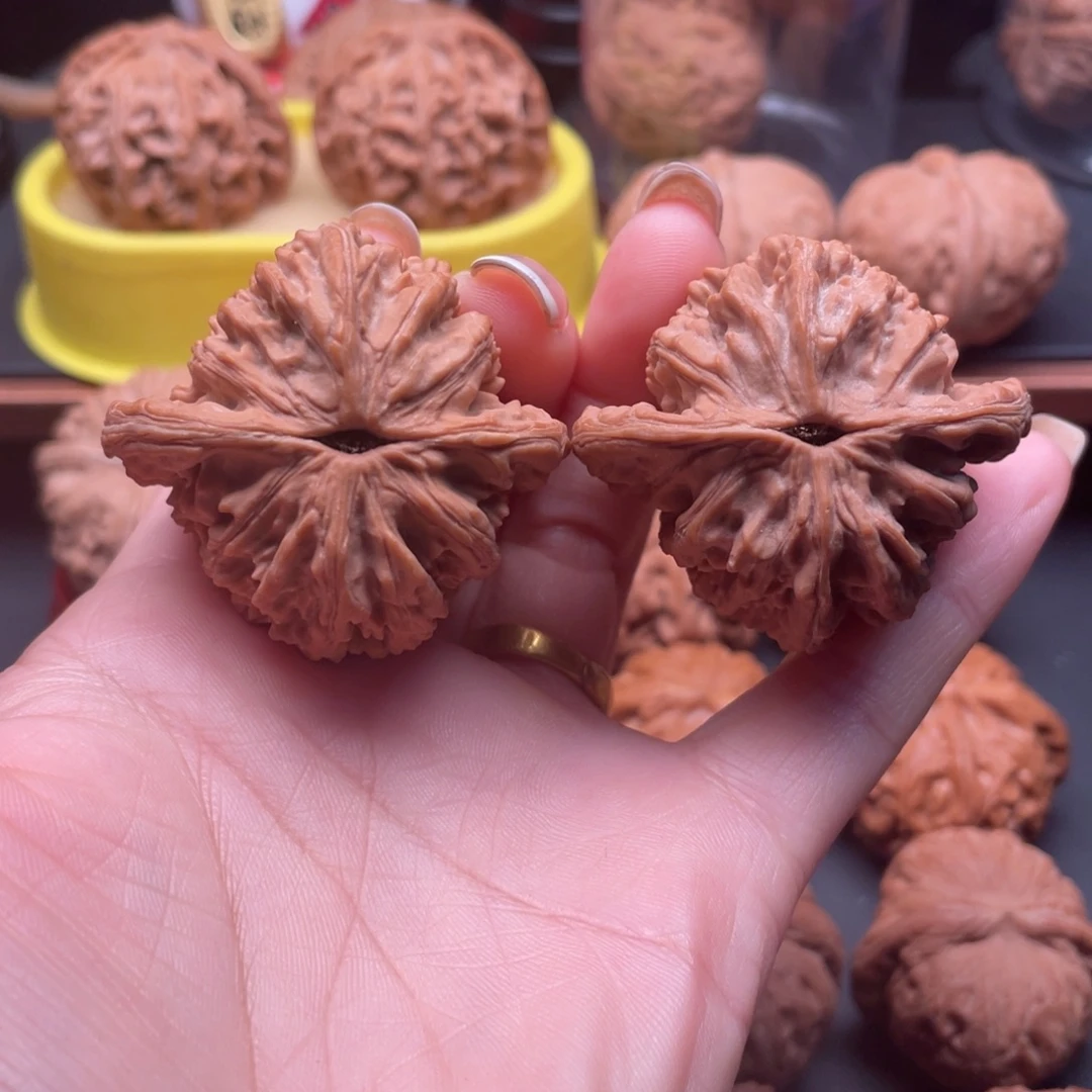小***家把件文玩核桃虎头