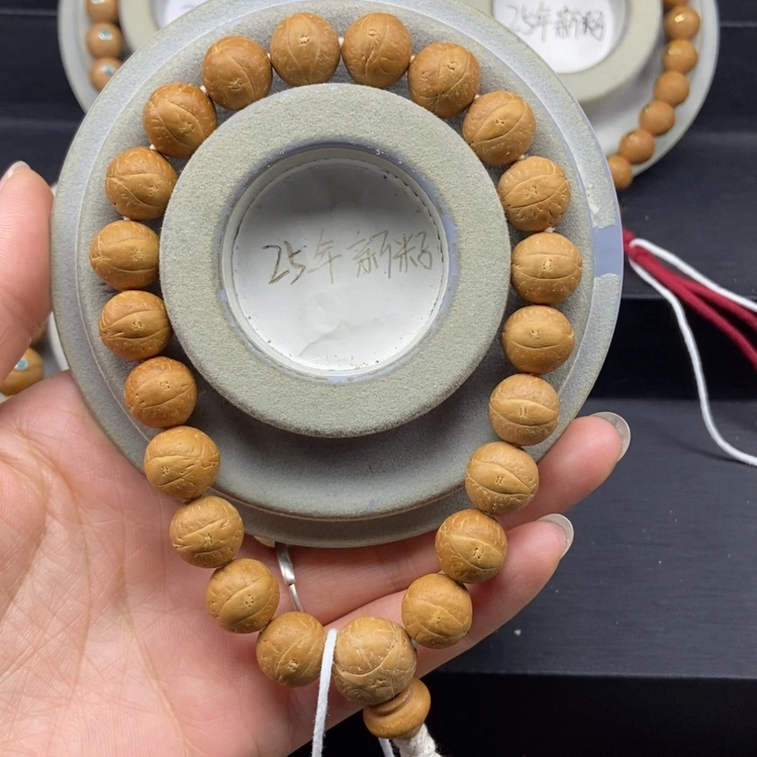 t***r手串凤眼菩提12➕素，25年籽