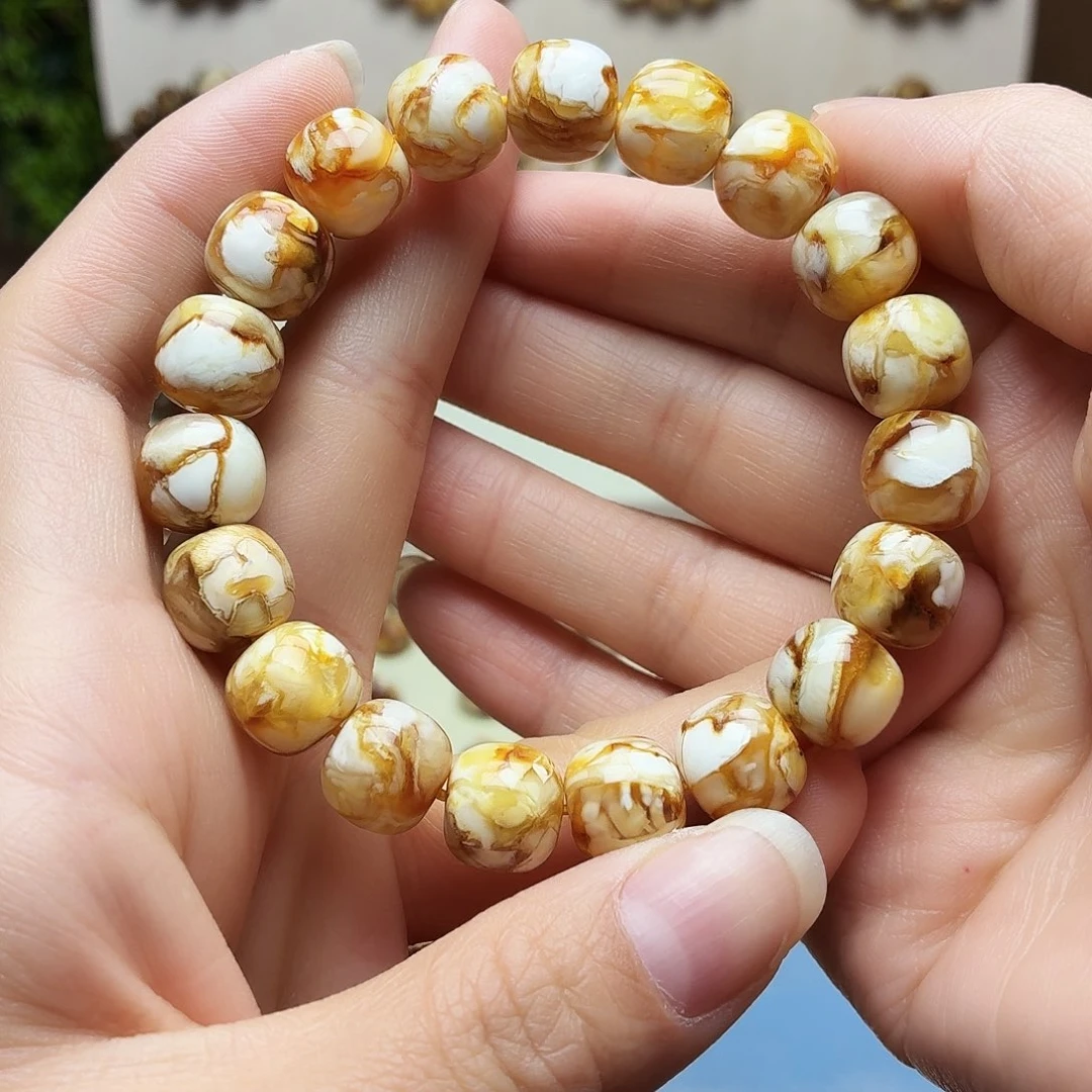西***至吊坠桃核沁色老型手串