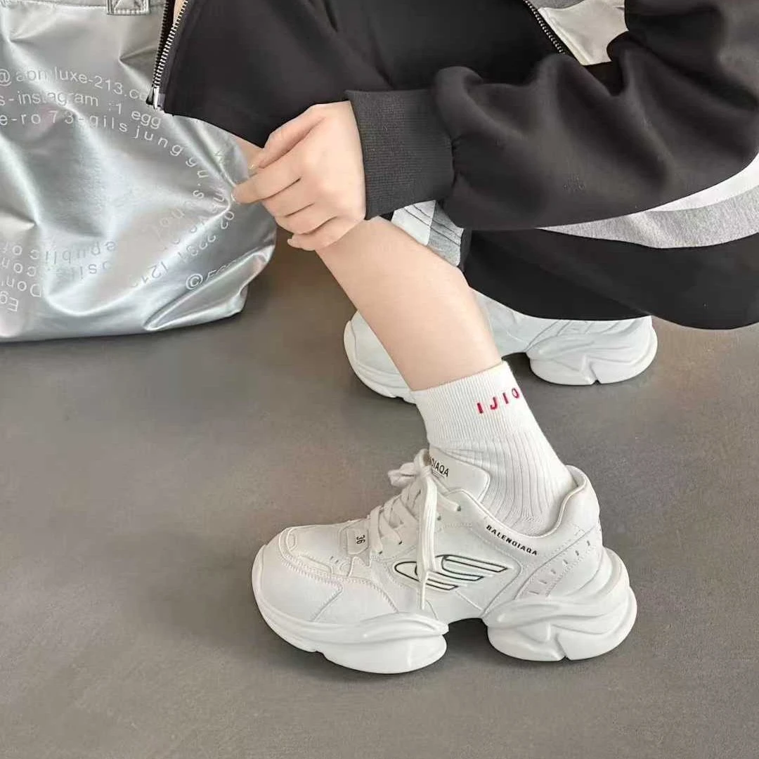 女鞋断码撤柜秋季全皮小蛮腰显脚小老爹鞋超轻5cm 432016/139-5