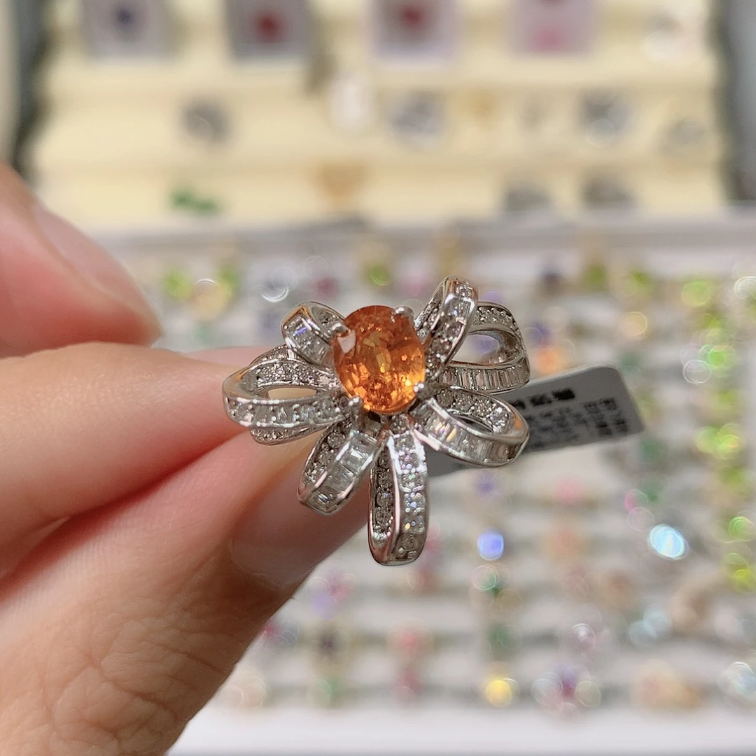 戒指戒指银S925镶嵌石榴石（芬达石）