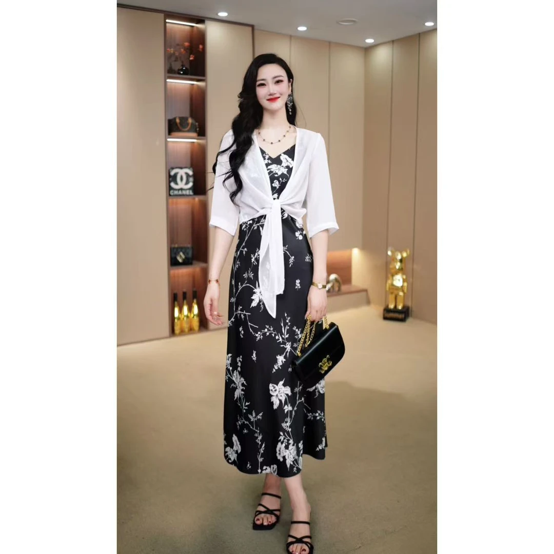 碎花缎面吊带连衣裙高级感黑白丝滑内搭长裙（裙子+披肩）一套