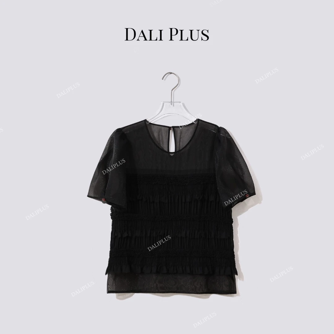 DALI PLUS“朱砂痣上衣”重工打揽褶皱工艺T恤-D5XZ0032