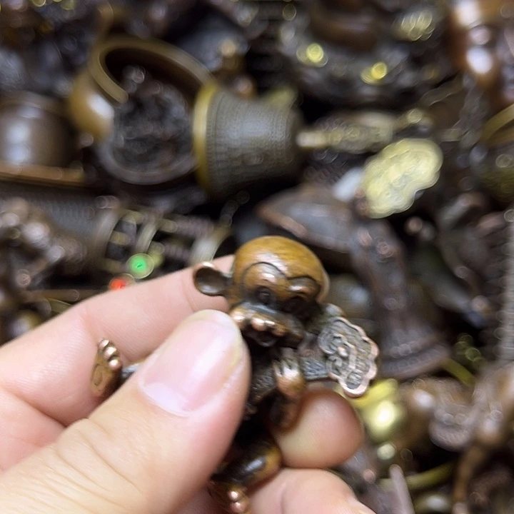 诚信经营精美铜器