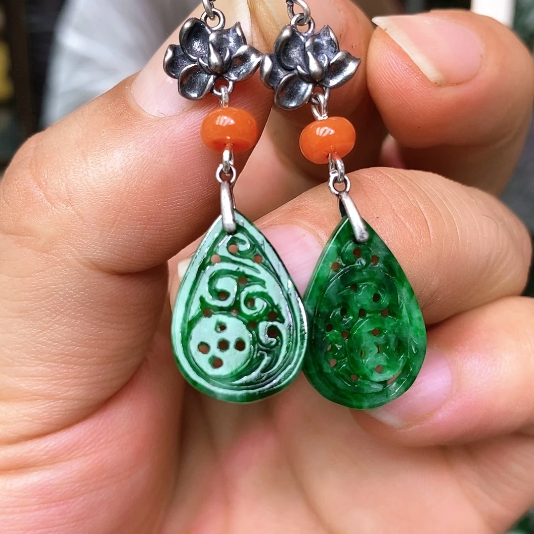 翡翠未镶嵌耳饰漂亮美眉