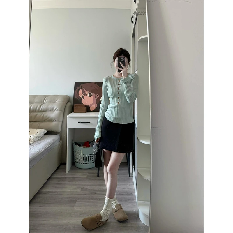 清冷系禅意衣服女早秋季慵懒风圆领镂空长袖显瘦百搭上衣韩版短裙