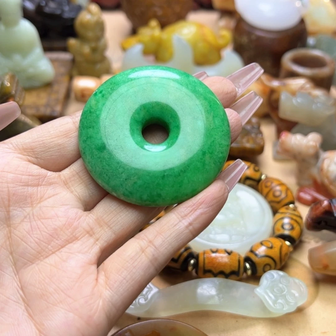 【闪购商品】蛇纹石玉颈饰未镶嵌