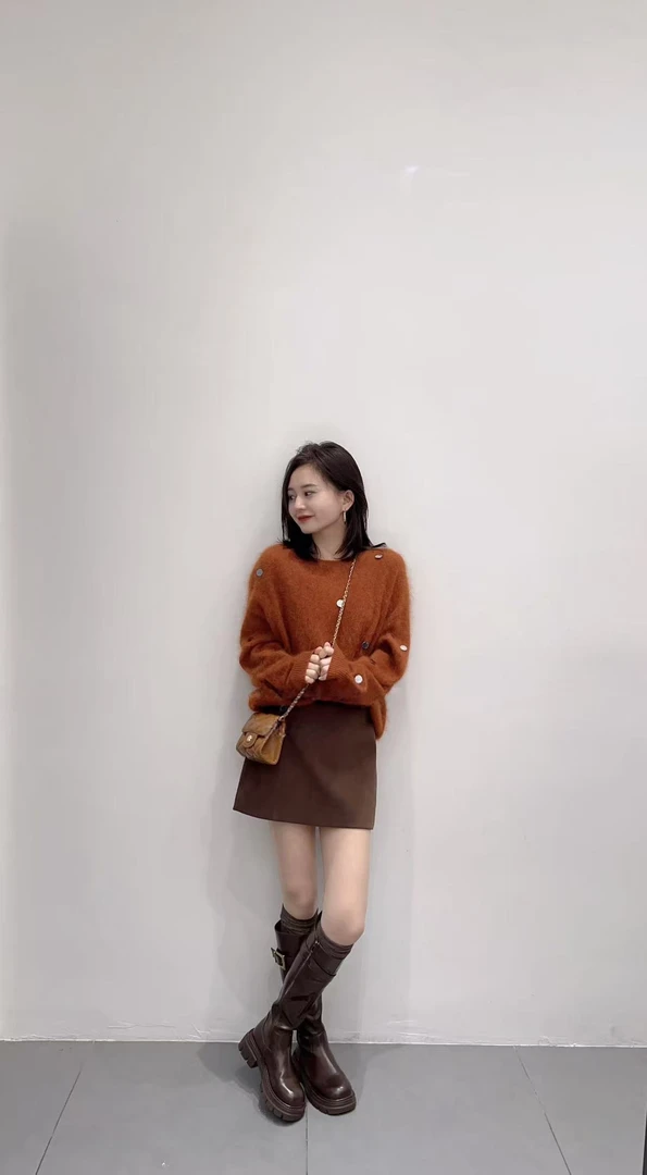 2025秋冬新款韩系圆领重工亮片软糯拉毛针织毛衣百搭半裙两件套装