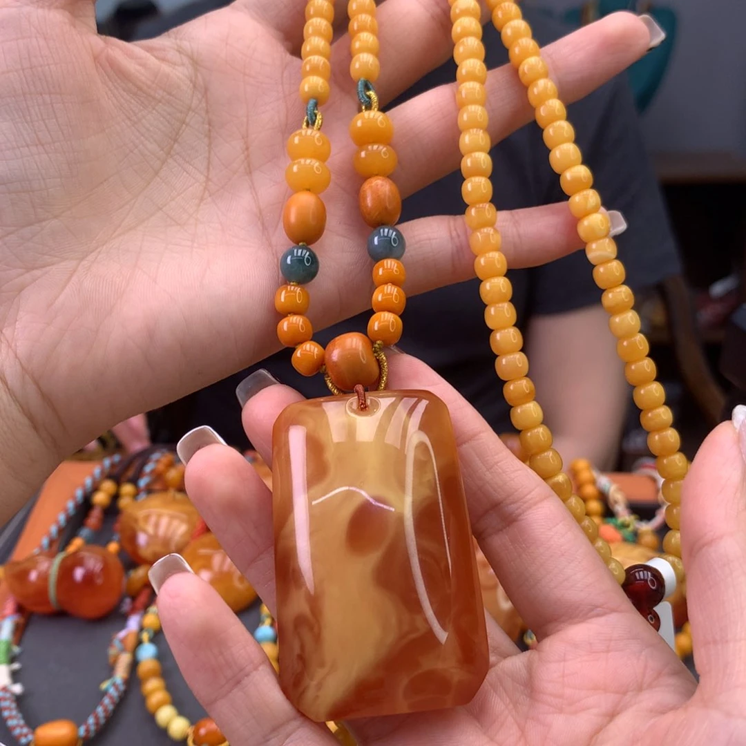 未镶嵌颈饰蜜蜡天然