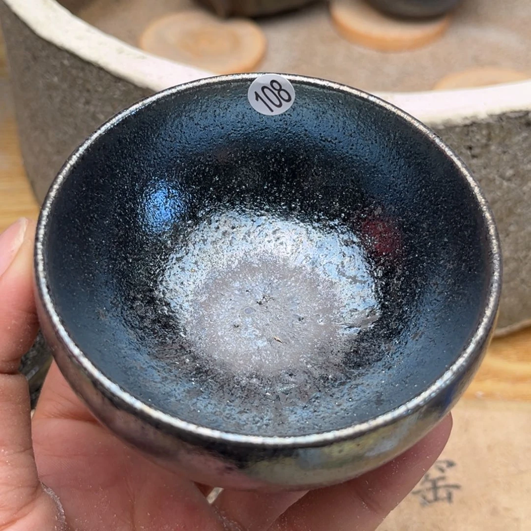 茶盏义兴龙窑坚持真柴烧