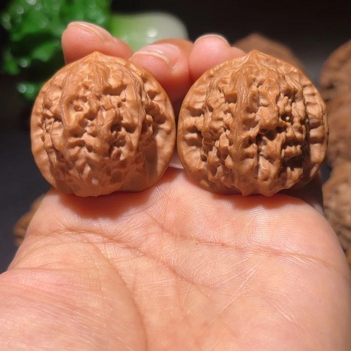 文玩核桃吊坠文玩核桃吊坠瓷娃娃36