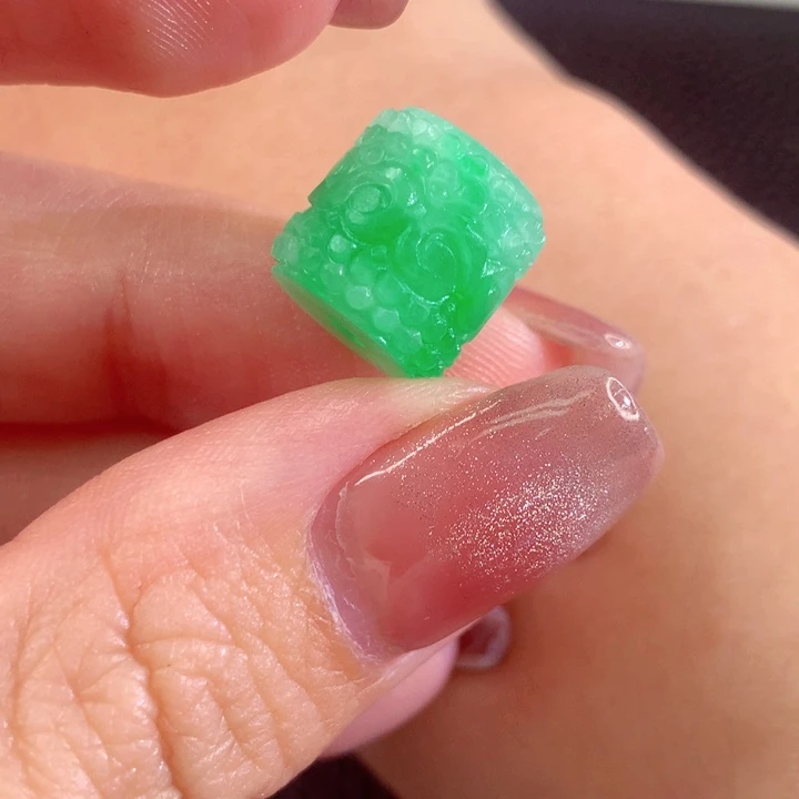 定制翡翠未镶嵌翡翠