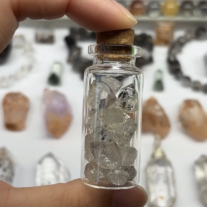 颈饰未镶嵌水晶闪灵钻瓶瓶