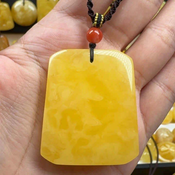 蜜蜡未镶嵌珠宝奇石