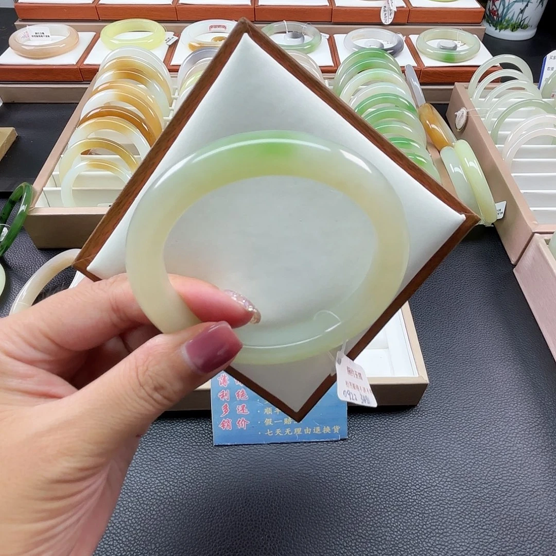 未镶嵌手镯和田玉59