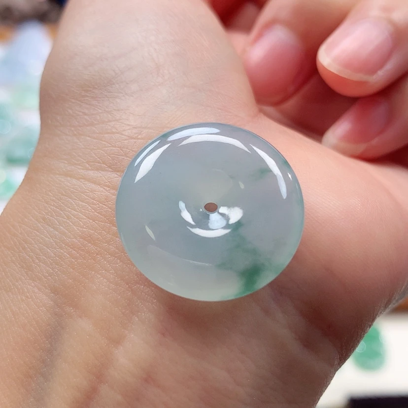 【闪购商品】翡翠未镶嵌吊坠(不含链)