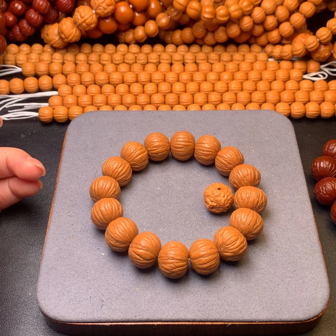 猴头核桃吊坠土豪手串