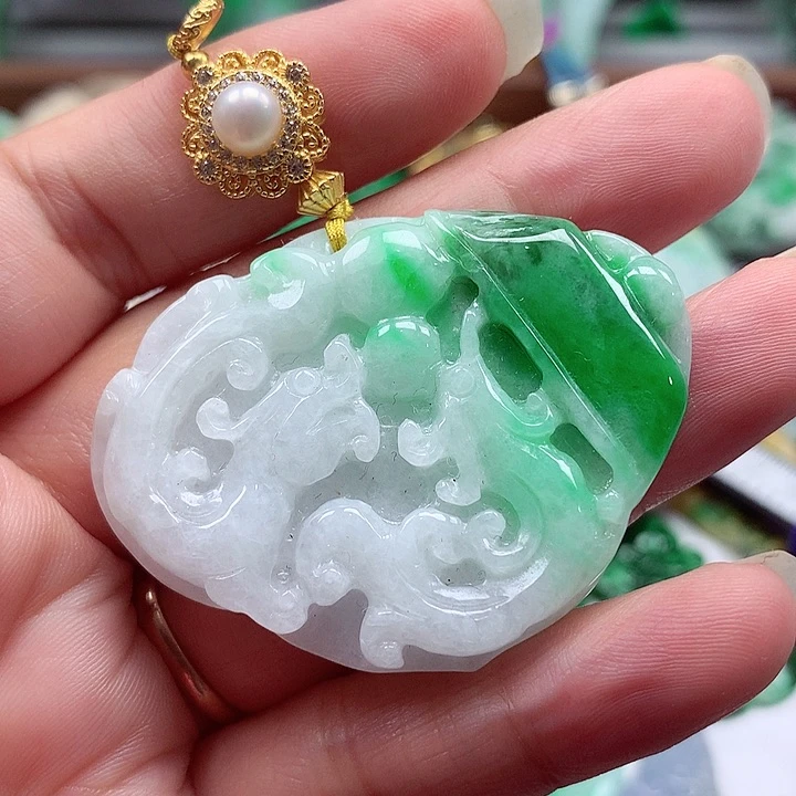 翡翠银S925镶嵌颈饰翡翠